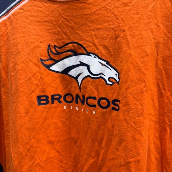 NFL Denver Broncos T-Shirt - Picture 2 of 4